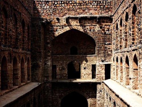 Ugrasen ki baoli, Delhi.(Ugrasen stepwell, Delhi.)