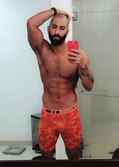 famous-male-celeb-naked:  Yousef Erakat