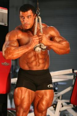 muscle-nerd:  Tarek Elsetouhi