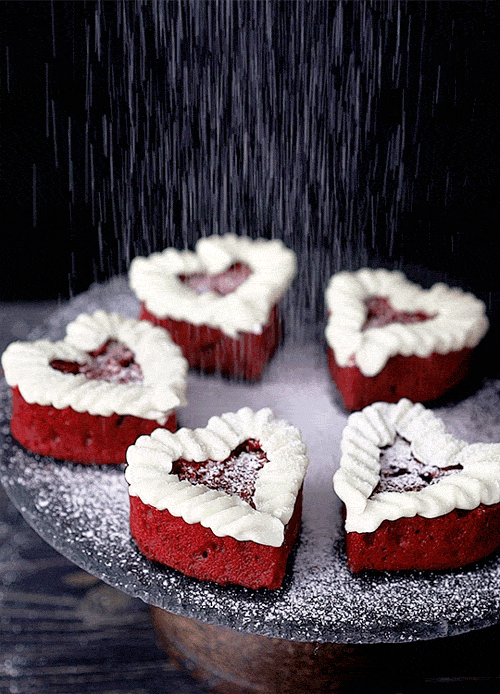 I have decided that I am only going to eat heart shaped food today. An obvious metaphor.😠