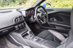 carinteriors:  2015 Audi R8 V10 