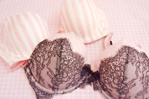 succubxbe: ♡ VS Bra’s are so pretty, not to mention super soft! ♡Check out my Florida Haul Blogpost here 