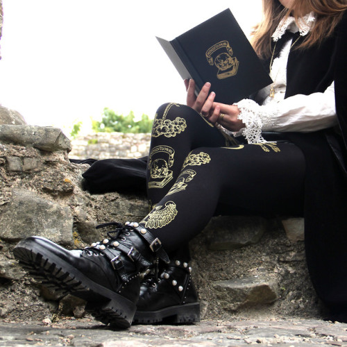 Memento mori tights are restocked in gold in all sizes - There’s 2 weeks left until I send a load of