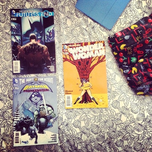 A good haul this week. #WonderWoman #Batman #FuturesEnd #DCComics #Comics