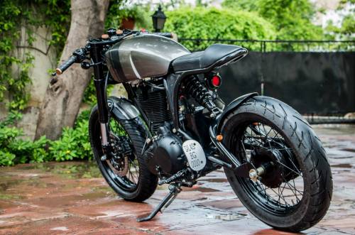 caferacerdesign: Cafe Racer Design SourceHonda RE500 @caferacerdesign