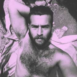 Queerrilla:@Labarbeenrose Docet. #Beard #Hairy #Beaches (At Mari Pintau)