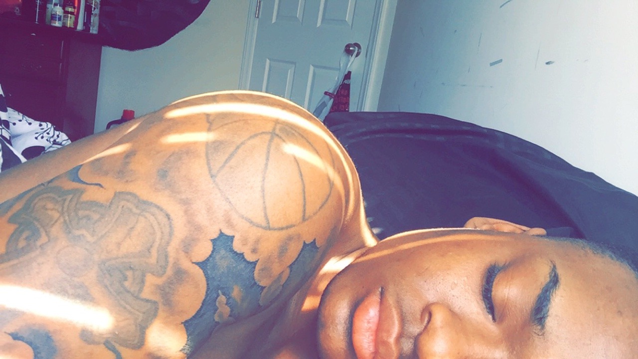 dwaynewaynejr:  Early morning roughness 🌸🌻☀️