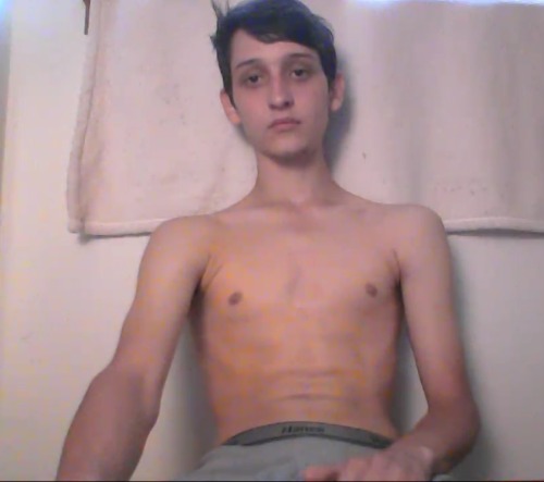 Watch live this sexy gay boy Joshua Powell porn pictures