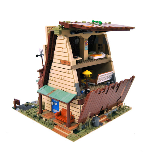 lego-minifigures: LEGO Ideas Mystery Shack (Project Stage)Long time no post, but this LEGO creation 