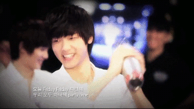 cnbluespace:  CNBLUE Bartender. 