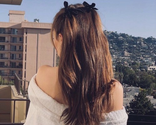 adcjasmin:#can’t see her face #but i know she looks GOOD