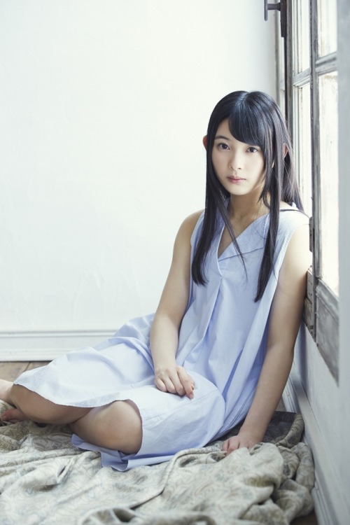 Memi Kakizaki - HUSTLE PRESS