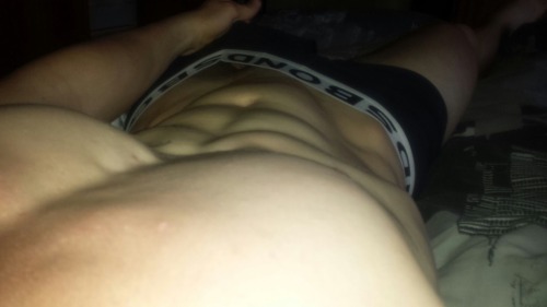 sthausboy: Aussie guy with hot body and big cock