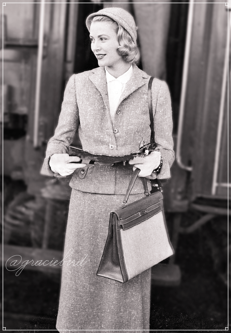 GRACIEBIRD — Grace Kelly with the original Kelly Bag and her