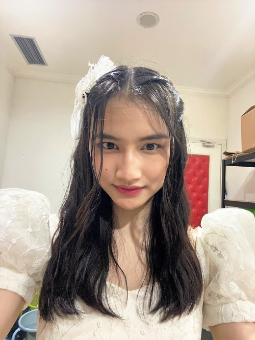 Frieska Anastasia Laksani / Frieska - JKT48 Team J Captain (1st Gen)