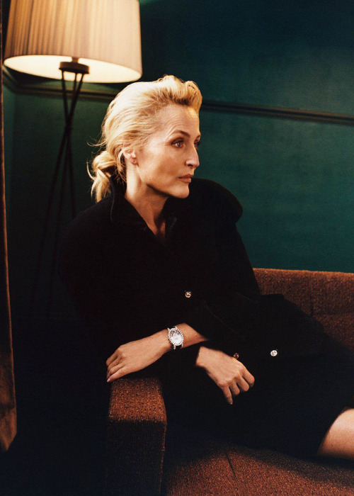 thequeensofbeauty: GILLIAN ANDERSON by Charlotte Hadden for InStyle US, March 2021.