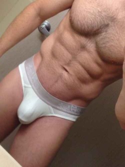 packagereport:  Submit your own bulge pic by email @ bulgereport@gmail.com or on kik @ upthemanhole