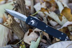 knifecenter:  The Microtech UTX-70 Mini is a small knife with huge cutting power. http://kcoti.com/1fmVxOA