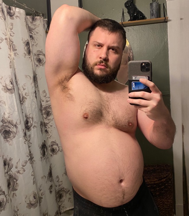 gainingnate:Growing into a cub. For xxx videos and photos onlyfansOnlyFans