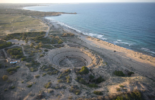 travelcamera:The ruins of Leptis Magna, a prominent city of the Roman Empire, near present-day Khoms