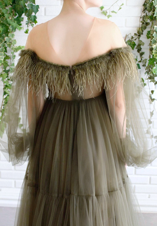 evermore-fashion: Favourite Designs: Teuta Matoshi ‘Dark Green’ Feathered and Lace 
