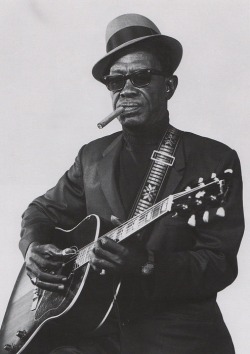 languagethatiuse:  Mr. Lightnin’ Hopkins.  