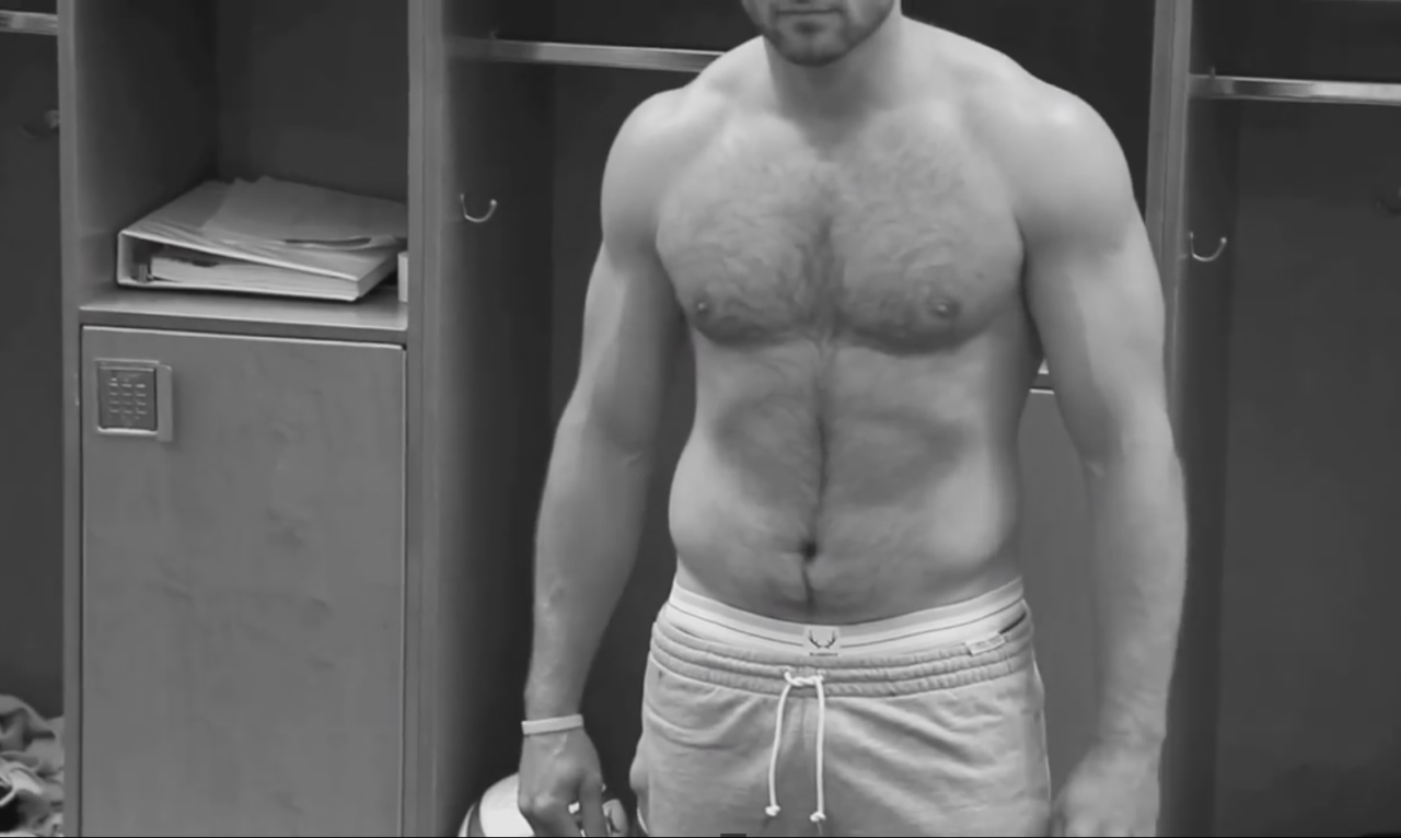 roscoe66:  English Rugby hottie Ben Cohen 