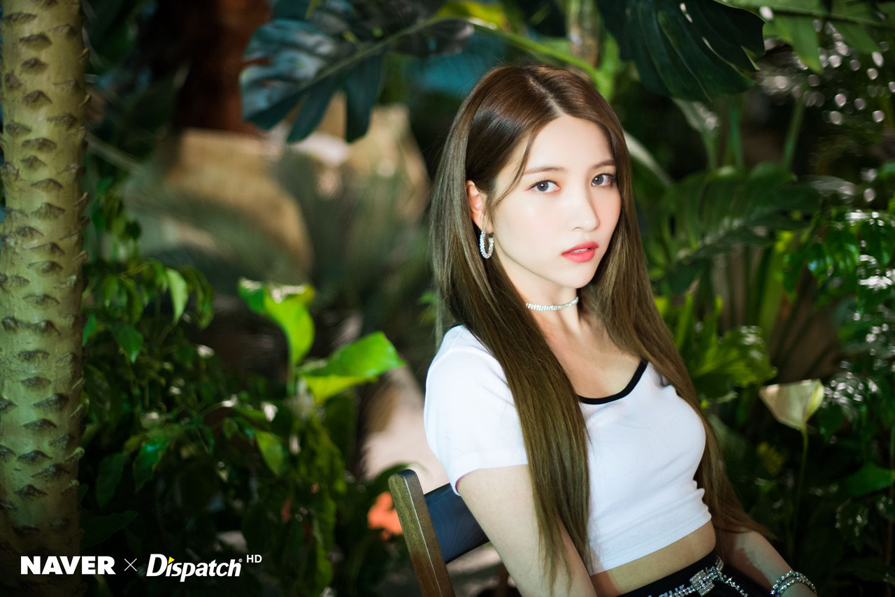 korean-dreams-girls:  SoWon (GFriend) - 7th Mini Album ‘FEVER SEASON’ Promotion
