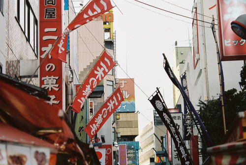 二木の菓子 by sabamiso on Flickr.