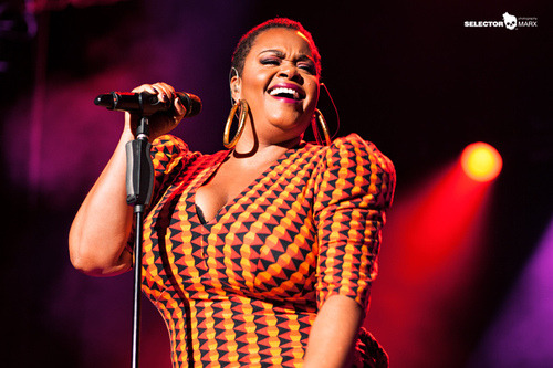 peachofficialmusic:  Just a lil Jill Scott appreciation post