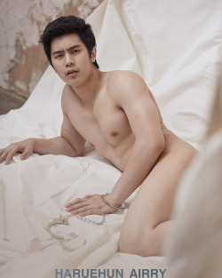 haruehun:  KARN GULARNUPONG for FREAK BY