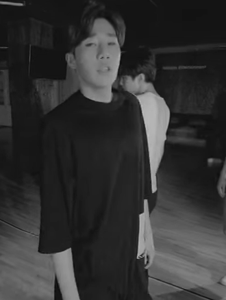 jdw-juseyo:  INFINITE 24時間 Special DVD Dance Practice - WooGyu