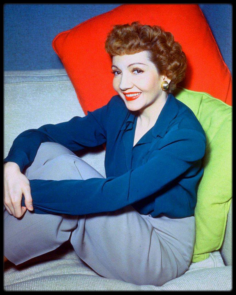 vintage-every-day: Claudette Colbert was born in Saint-Mande, France in ...