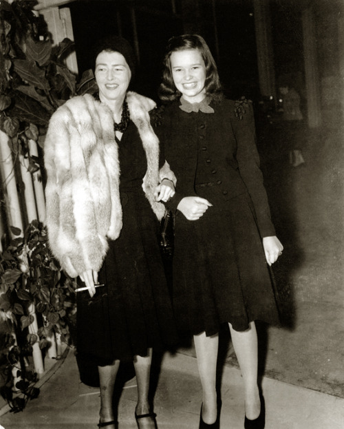 Cathleen and Gloria Vanderbilt, c. 1940.