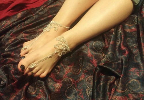 sweetcandytoes:  Another oldie. The Goddess. Forgive me.