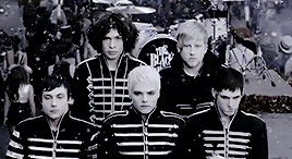 misspellediero: October 23rd, 2006 - 10 years with The Black Parade.I am not afraid to keep on livin