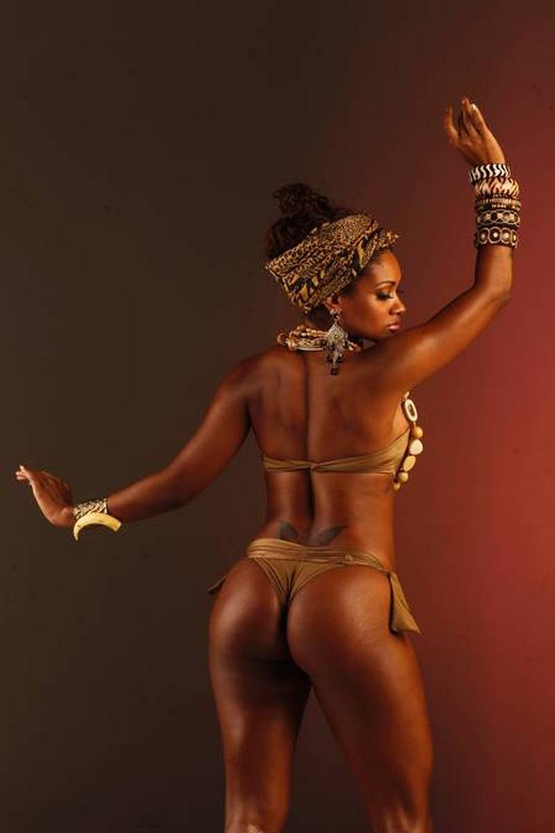 Ebony Boombs