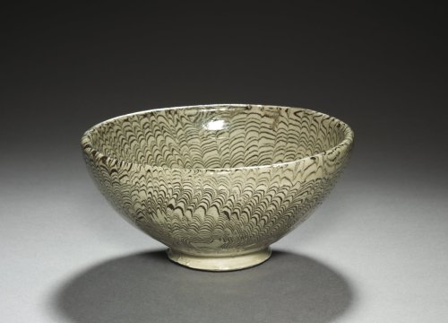 Marbled Bowl, 1100s, Cleveland Museum of Art: Chinese ArtThis bowl was potted using the marbling tec