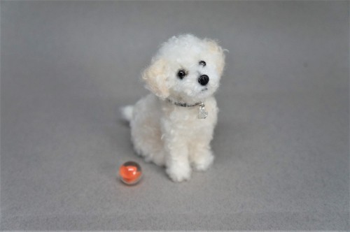 A needle felted puppy based on the inset image. Have a great weekend! 