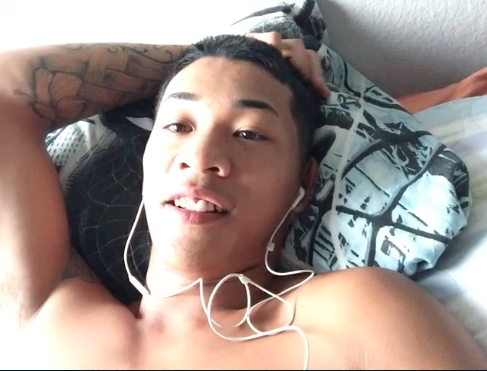yungdisaster2: Cute straight Hawaii guy. Screenshots from his video (20 min+). He talks very dirty a