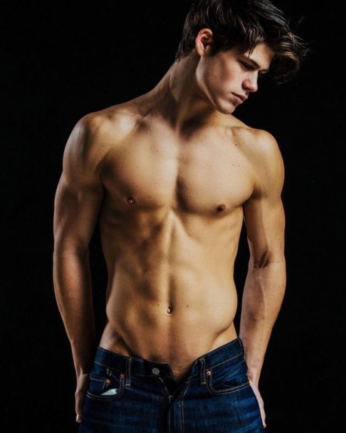 banging-the-boy:  https://banging-the-boy.tumblr.com/archive