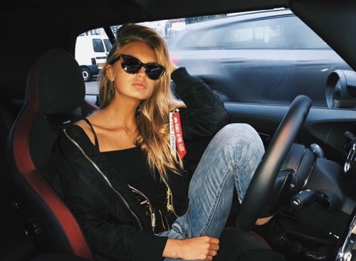frederikkethiberg: ROMEE STRIJD @frederikkethiberg ig: frederikkethiberg