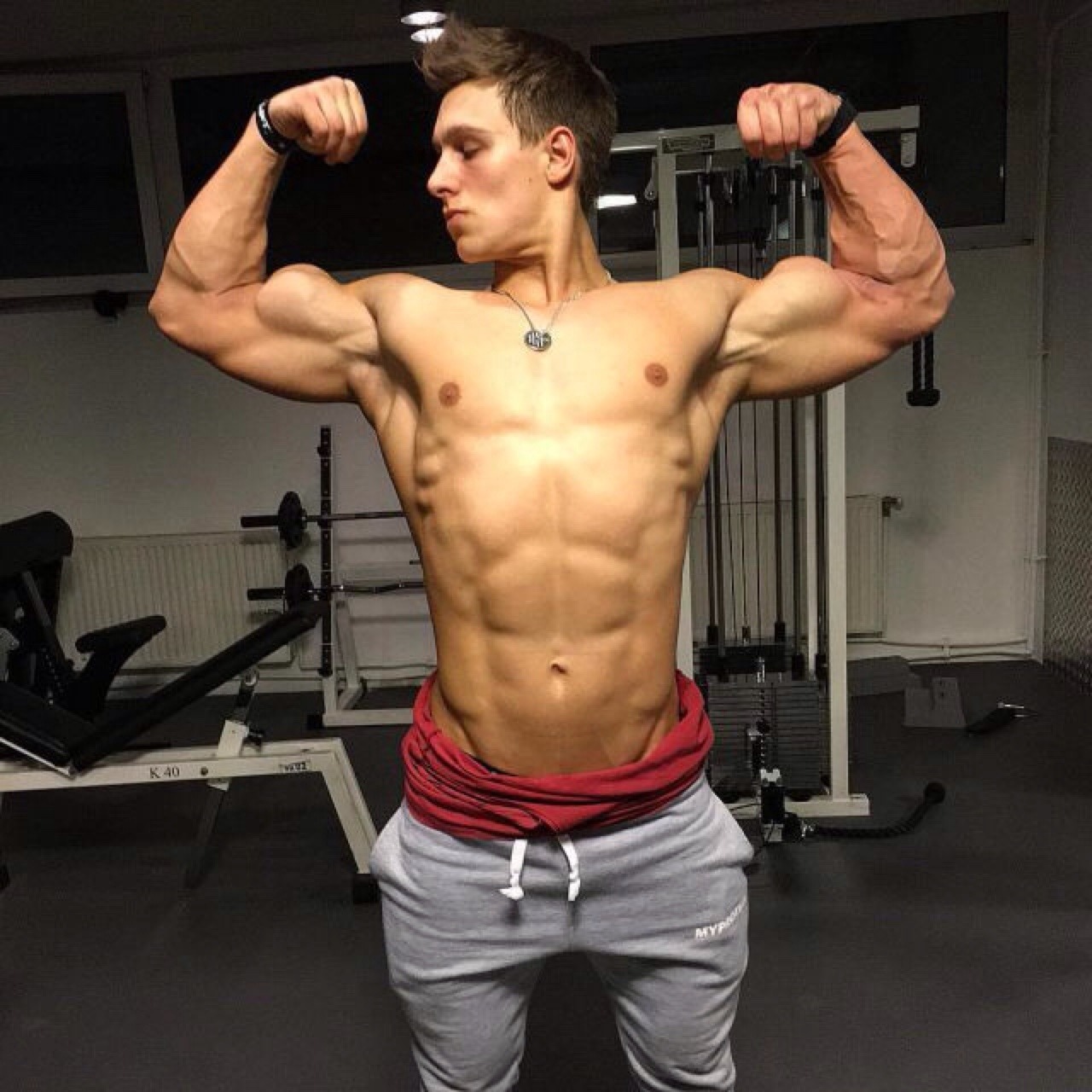 Join our collective muscleboys blog â€œbestofshirtlessâ€. The best pictures