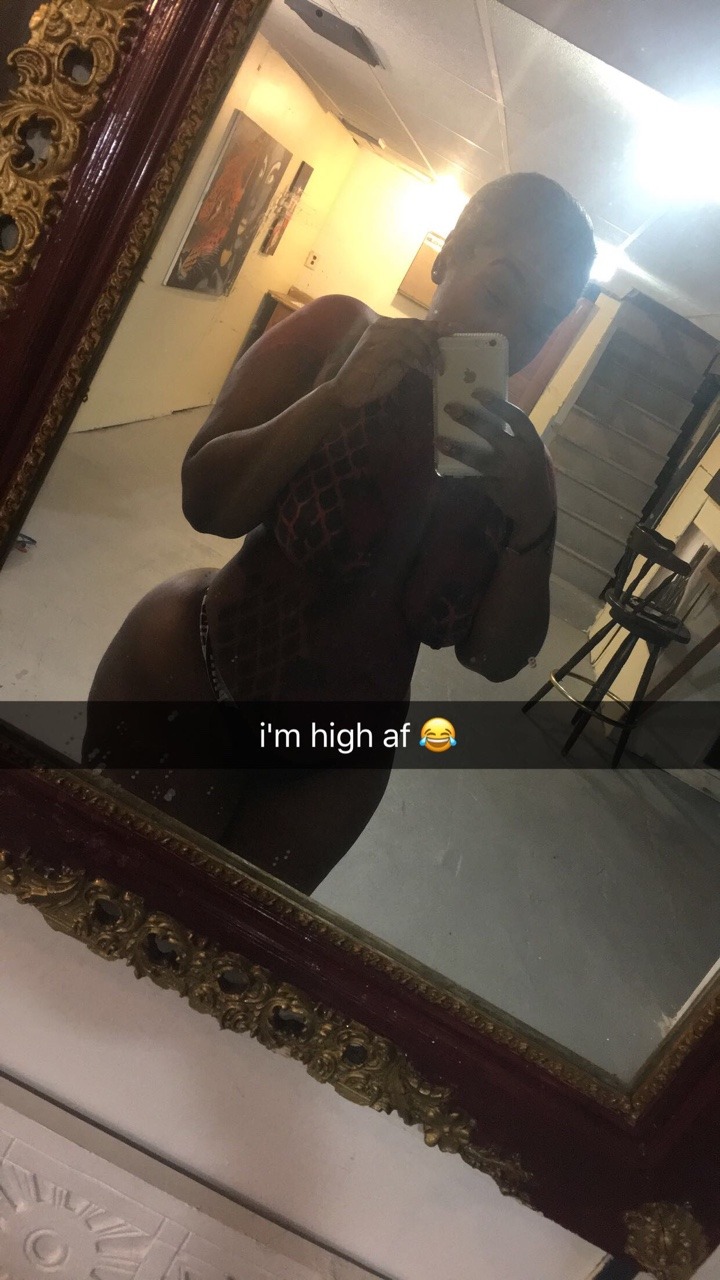 lebritanyarmor:  lebritanyarmor:  i had fun tonight 😈  ☺️