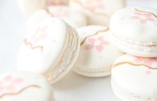 kawaiistomp:Cherry blossom macarons ~ (photo credit and recipe)(please do not delete the credit)