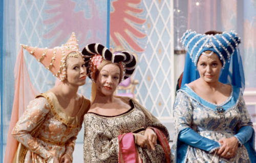 hip-sistervibes: Rodgers and Hammerstein’s Cinderella (1965) Prunella, Esmerelda and Cinderell