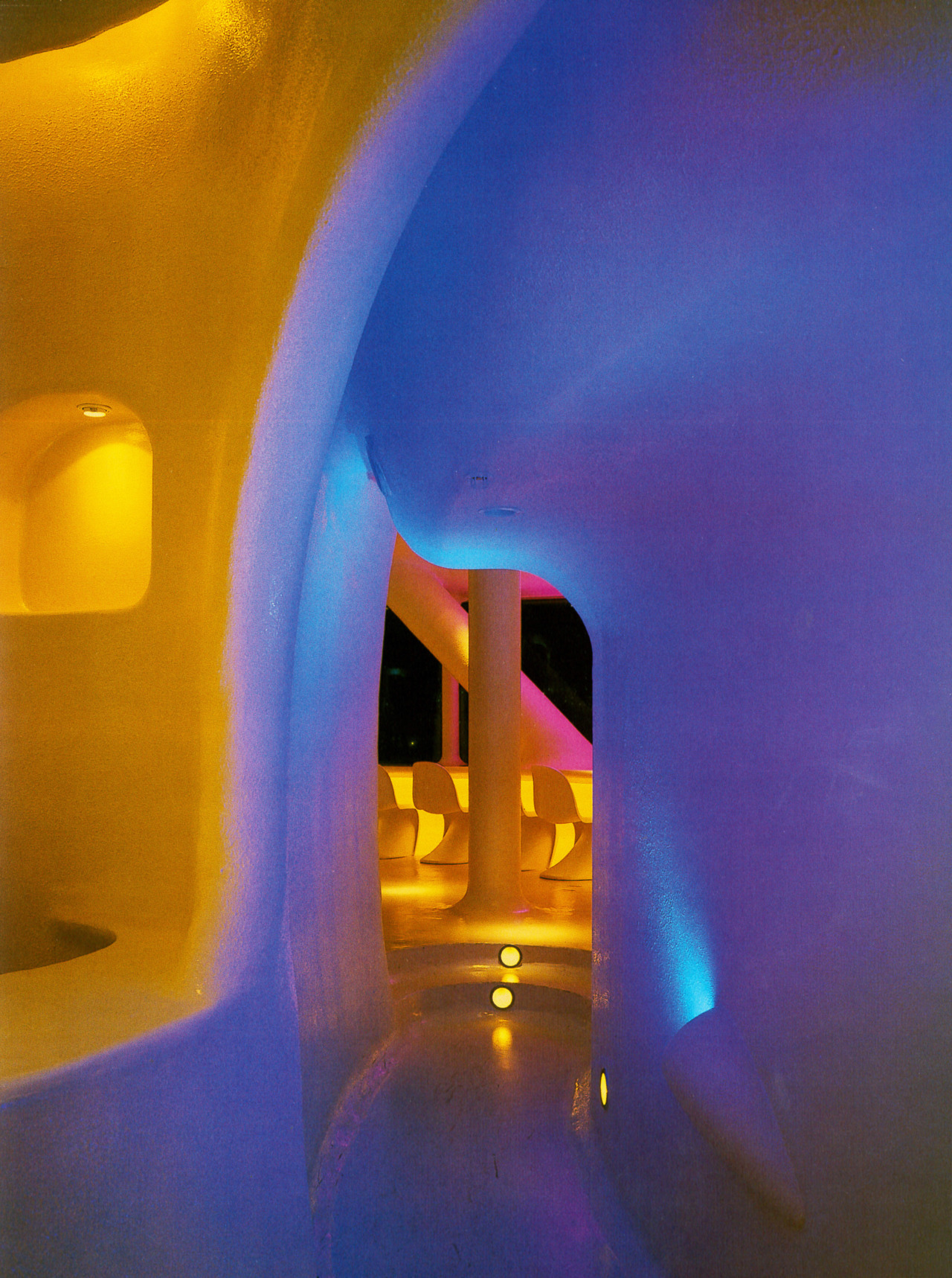 y2kaestheticinstitute:  J-POP Cafe Odaiba - FANTASTIC DESIGN WORKS (Katsunori Suzuki)