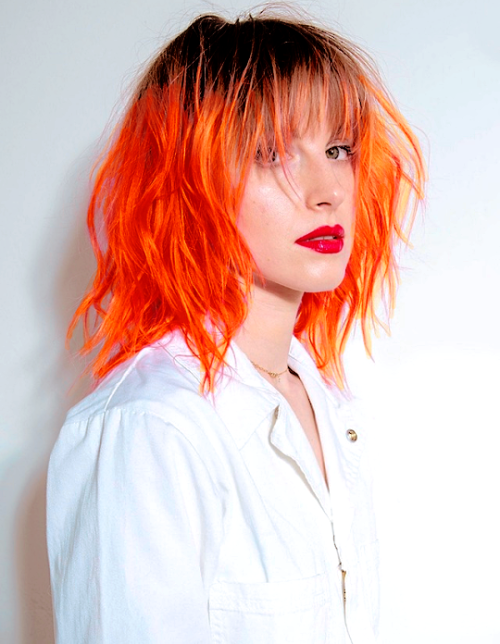 paramorefold: Hayley Williams of Paramore for Good Dye Youngcredits @stompingonabeat for removing th