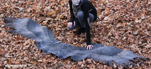 lady-feral:  fluoxetineheck:  whimsy-cat:  Wing shawls by MissMonsterMel. (shop)   PLEASE  I’d totally wear these, fashion sense be damned. Also, I planned to make something almost exactly like this with metal feathers a couple years ago, but I never