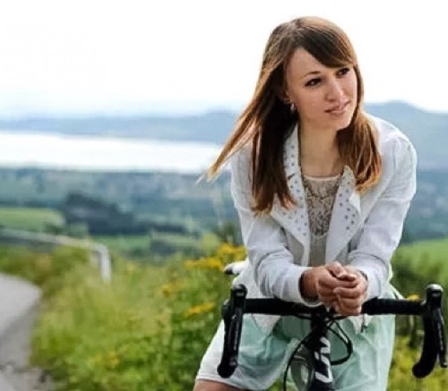 Pretty Bike Girl Scene instagram.com/kasianiewiadoma94